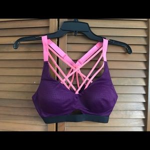 Victoria’s Secret Sports Bra 32C